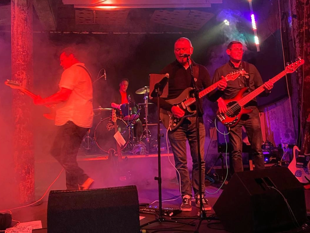 Riverside Ghosts live on stage at Stereo